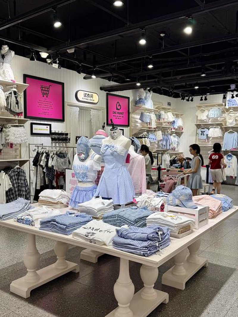 韩派服饰：轻松驾驭青春与时尚的搭配艺术